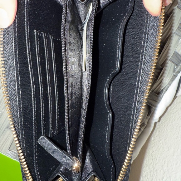 NWOT Kate Spade Striped Zip Around Wristlet Wallet – Navy, Pink, White, Black - Picture 2 of 7